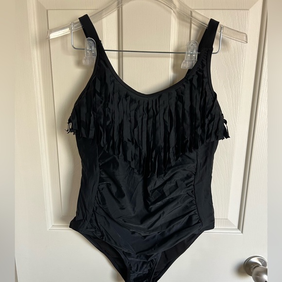 Meet.Curve Fringe Swimsuit - Picture 1 of 3